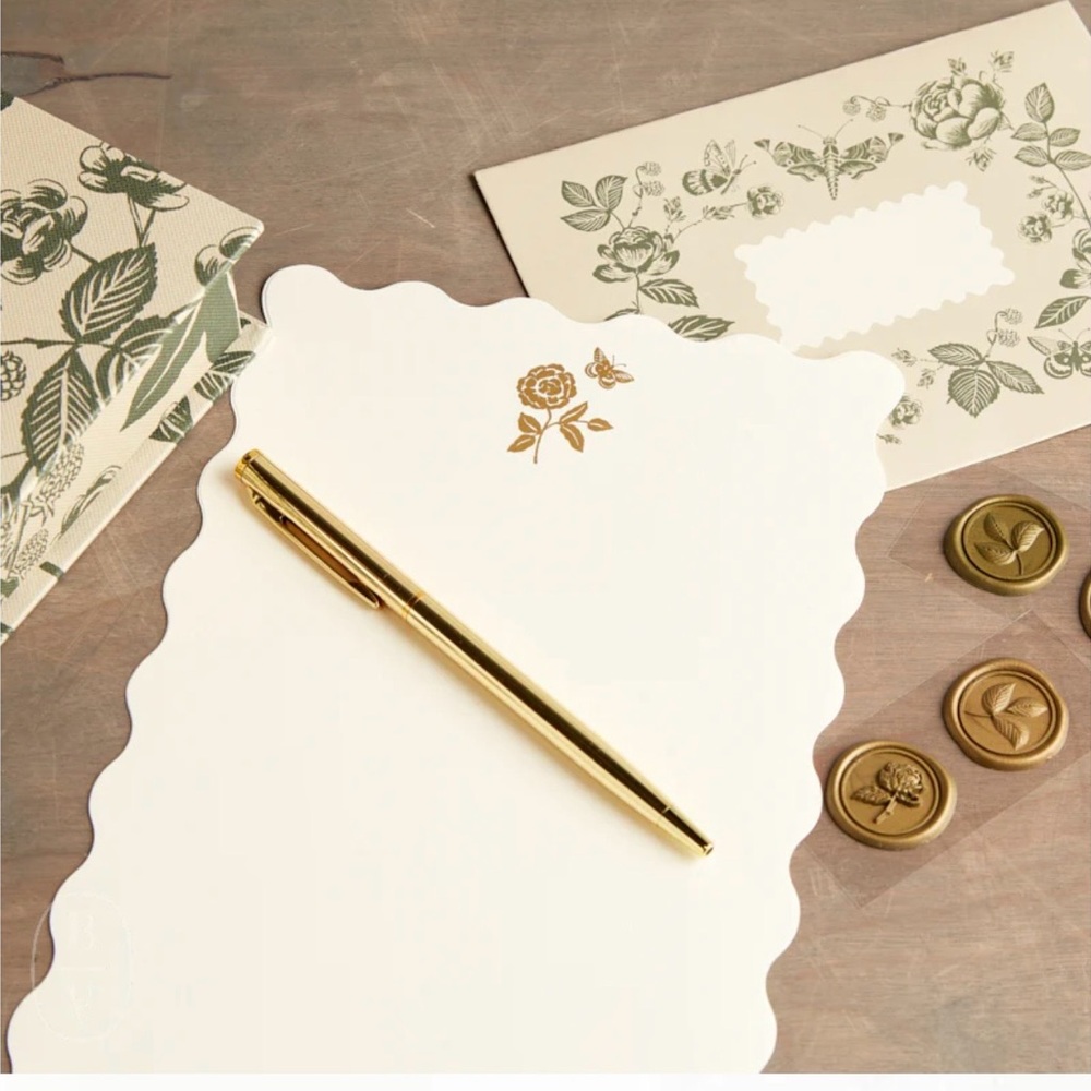 Rifle Paper Co. English Rose Letter Set - Cream and Green - Picture 5 of 5